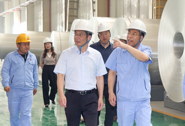 國晟集團(tuán)黨委副書記、總經(jīng)理陳增仁一行到萬基控股集團(tuán)調(diào)研