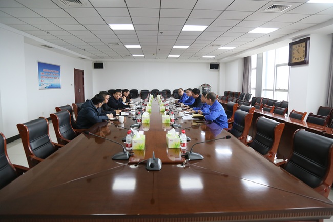 新安縣委副書記、縣長崔占科到萬基控股集團調(diào)研